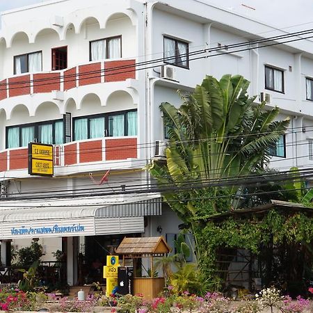 Ez House Hotel Sukhothai Ngoại thất bức ảnh