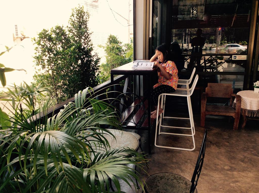 Ez House Hotel Sukhothai Ngoại thất bức ảnh