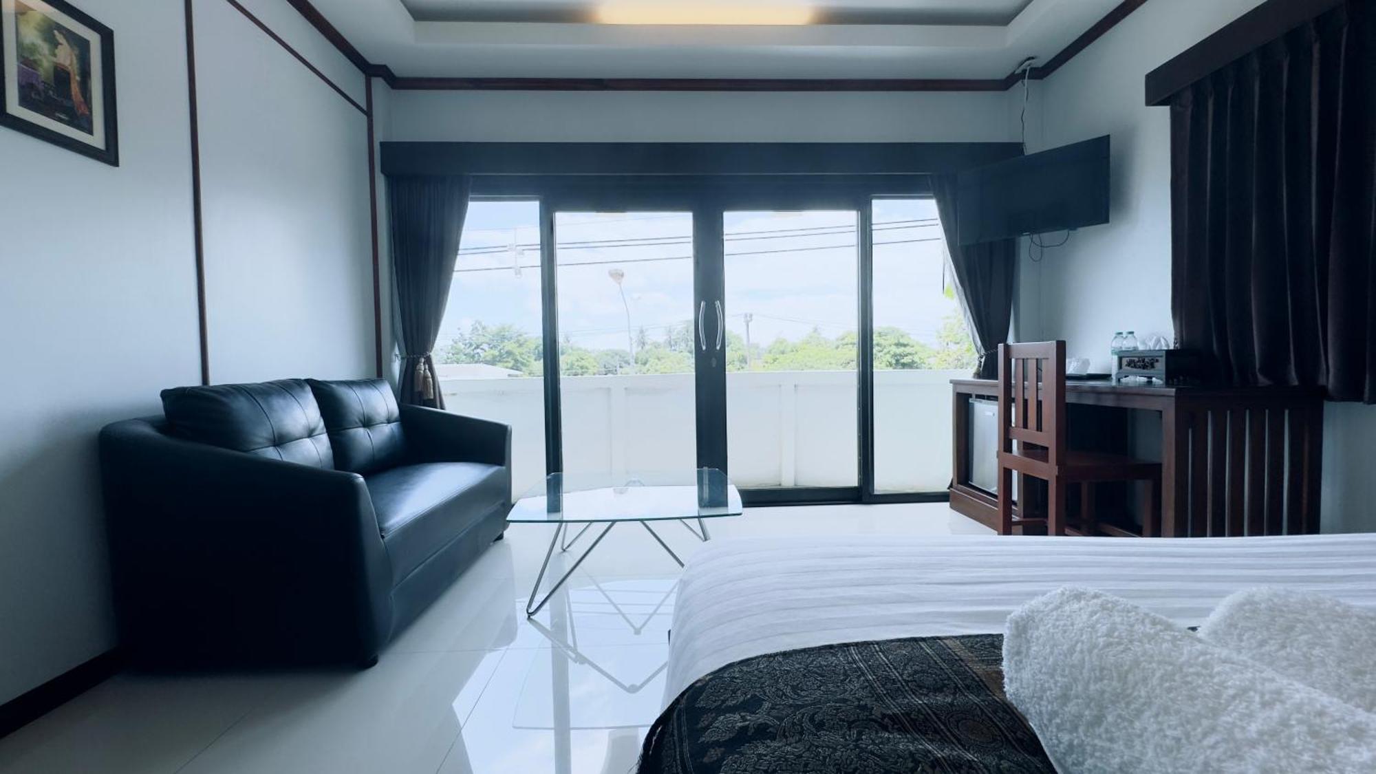 Ez House Hotel Sukhothai Ngoại thất bức ảnh