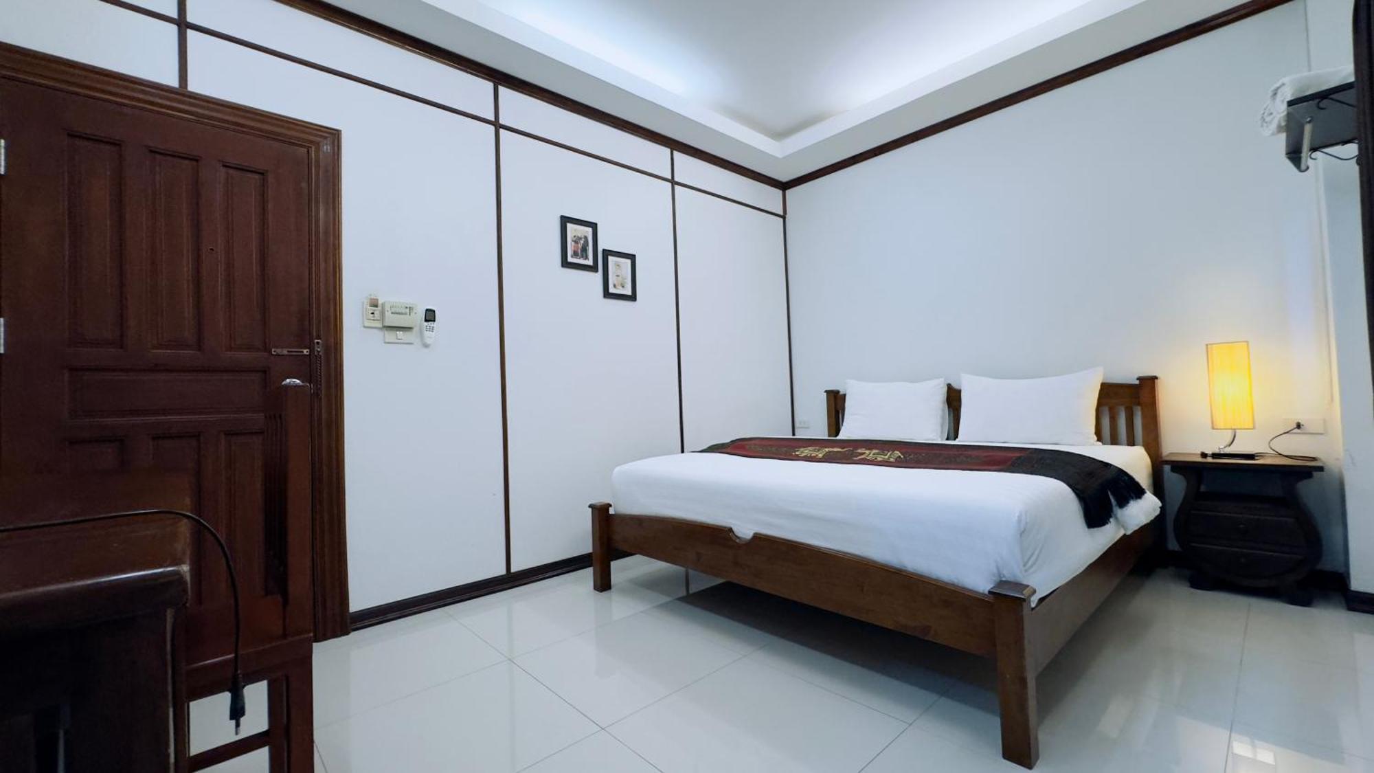 Ez House Hotel Sukhothai Ngoại thất bức ảnh