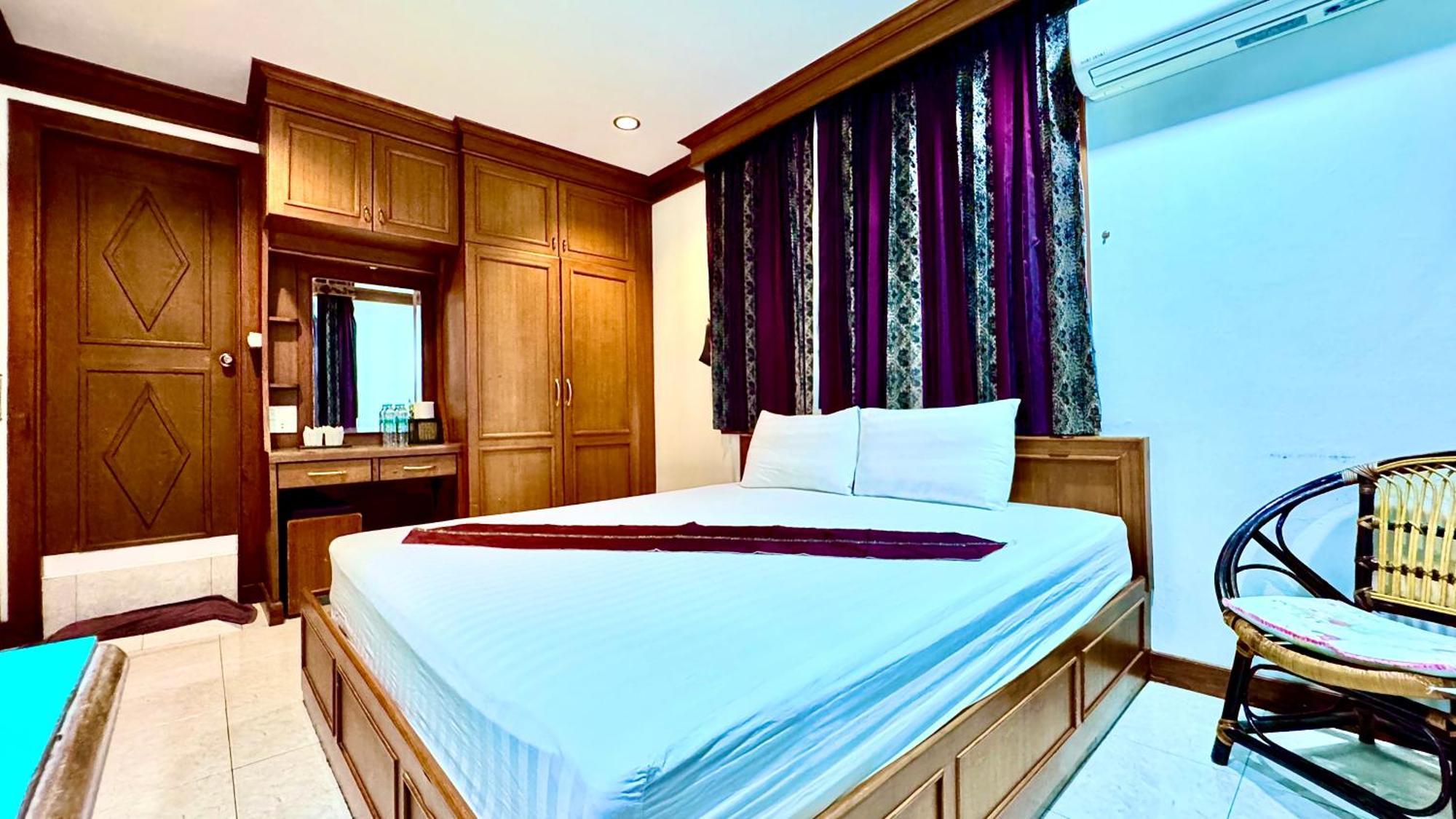 Ez House Hotel Sukhothai Ngoại thất bức ảnh